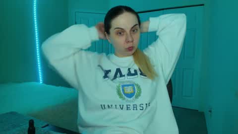 Winter Miracle online show from 02-22-25, 01:00