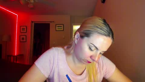 Winter Miracle online show from 09-19-25, 06:48