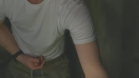 Snapshot of wipwips chatting on 03-03-26, 04:51 KiwiFruit89 online show from 03-03-26, 04:51