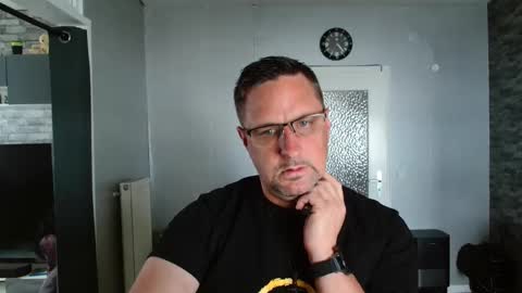 Dirty online show from 05-03-26, 02:23