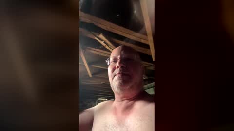 Snapshot of wisenhar chatting on 04-11-26, 04:22 wisenhar online show from 04-11-26, 04:22