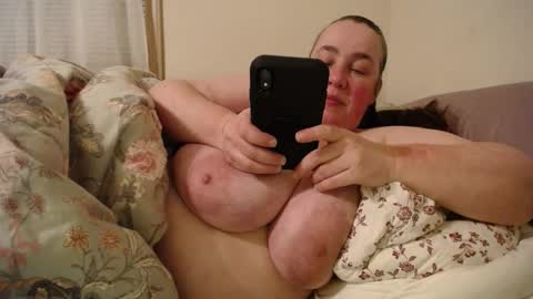 Snapshot of witchannie chatting on 02-25-25, 04:57 Annie online show from 02-25-25, 04:57