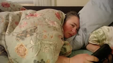 Snapshot of witchannie chatting on 03-06-25, 10:20 Annie online show from 03-06-25, 10:20