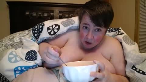 Snapshot of witchannie chatting on 02-04-26, 07:36 Annie online show from 02-04-26, 07:36