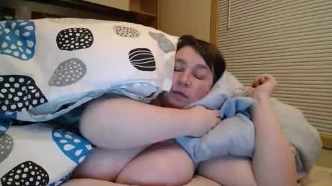 Snapshot of witchannie chatting on 02-16-26, 07:26 Annie online show from 02-16-26, 07:26