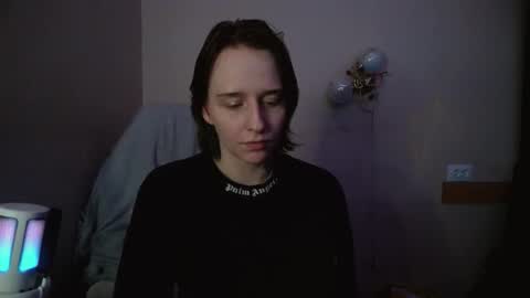 Snapshot of witchmooon chatting on 11-11-25, 01:38 Kiara online show from 11-11-25, 01:38