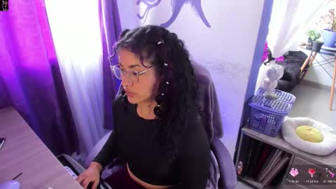     Luna Violeta  A r t i s t  online show from 11-10-25, 07:46