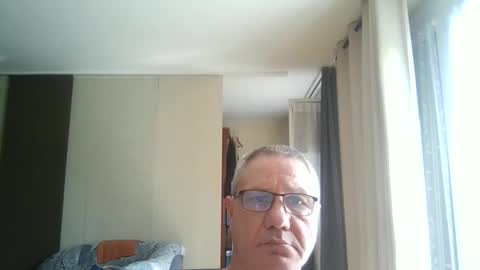 wixer1970 online show from 06-08-26, 02:28