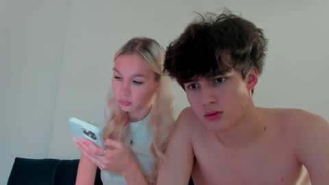 Snapshot of wladilia chatting on 11-29-25, 01:47 wladilia online show from 11-29-25, 01:47