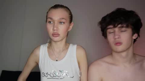 Snapshot of wladilia chatting on 12-18-25, 06:03 wladilia online show from 12-18-25, 06:03