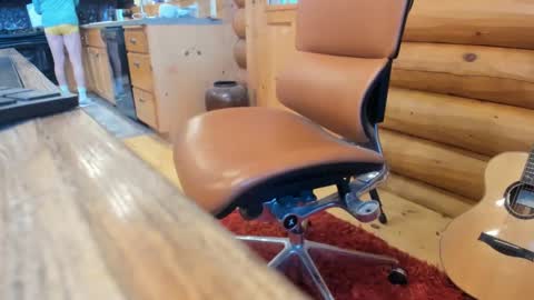 Snapshot of wobbleon chatting on 12-25-24, 02:56 Gobbleon online show from 12-25-24, 02:56