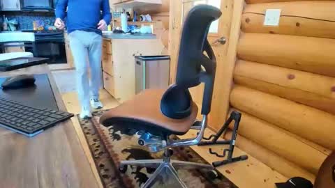 Snapshot of wobbleon chatting on 10-11-25, 06:50 Gobbleon online show from 10-11-25, 06:50