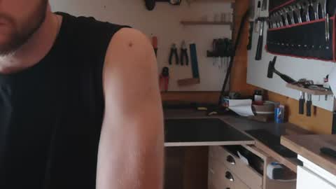 wolf021221 online show from 06-24-26, 11:31
