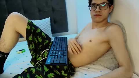  W O L F  online show from 02-21-25, 05:31