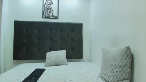  W O L F  online show from 03-03-25, 05:50