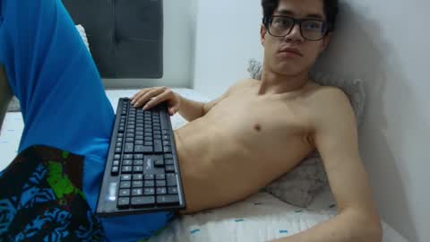  W O L F  online show from 03-05-25, 11:38