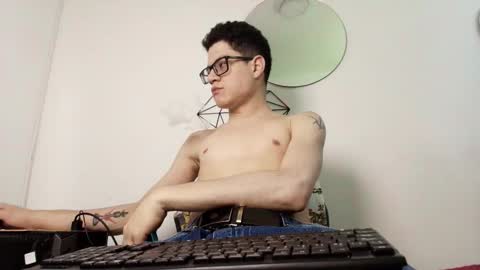  W O L F  online show from 09-20-25, 11:33