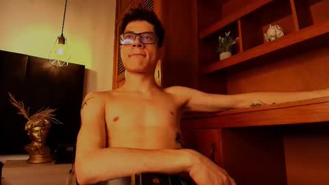  W O L F  online show from 10-09-25, 11:41