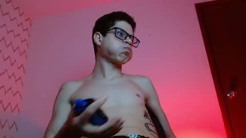  W O L F  online show from 01-09-26, 11:02