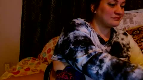 Snapshot of wolfiehoney chatting on 04-02-26, 05:27 wolfiehoney online show from 04-02-26, 05:27