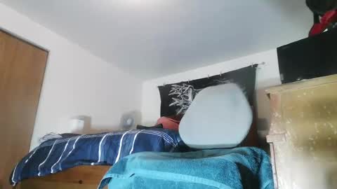 Snapshot of wolfman79 chatting on 06-25-26, 11:04 wolfman79 online show from 06-25-26, 11:04