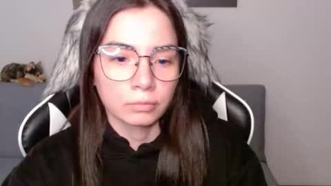 Snapshot of wolfs_daughter chatting on 02-01-26, 02:10 Alex online show from 02-01-26, 02:10