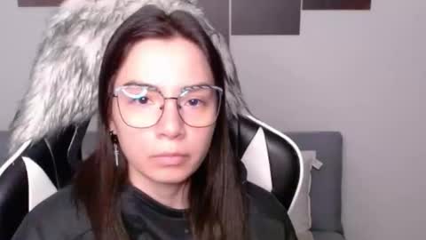 Snapshot of wolfs_daughter chatting on 03-02-26, 12:13 Alex online show from 03-02-26, 12:13