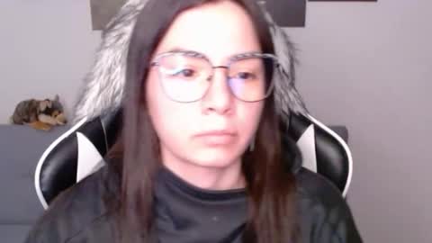 Snapshot of wolfs_daughter chatting on 03-03-26, 12:17 Alex online show from 03-03-26, 12:17