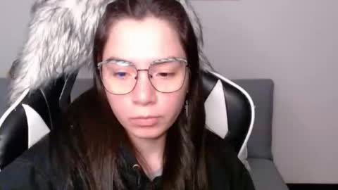 Snapshot of wolfs_daughter chatting on 03-04-26, 01:55 Alex online show from 03-04-26, 01:55