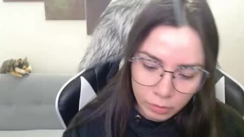 Snapshot of wolfs_daughter chatting on 03-08-26, 11:30 Alex online show from 03-08-26, 11:30