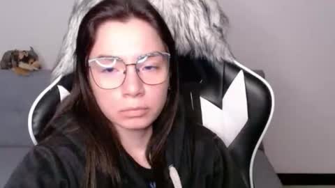 Snapshot of wolfs_daughter chatting on 03-14-26, 02:50 Alex online show from 03-14-26, 02:50