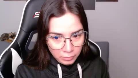 Alex online show from 05-01-26, 03:22