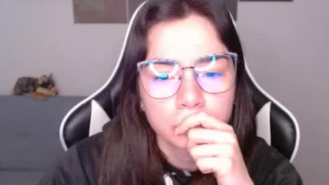 Alex online show from 05-19-26, 01:11