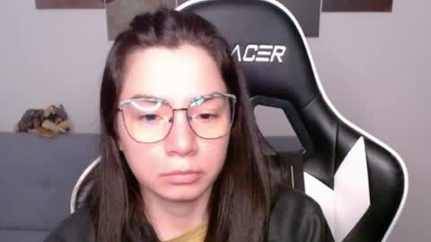 Alex online show from 06-15-26, 02:03