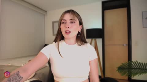 Snapshot of wolfsfoster chatting on 12-20-24, 03:03 online show from 12-20-24, 03:03