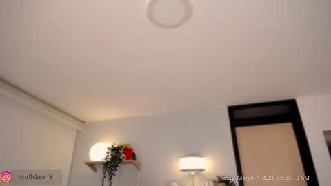 Snapshot of wolfsfoster chatting on 03-07-25, 05:51 online show from 03-07-25, 05:51