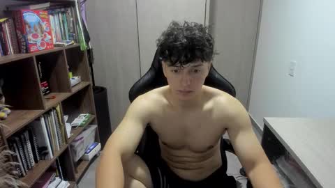 Snapshot of wolker_allan chatting on 12-15-25, 01:10 wolker_allan online show from 12-15-25, 01:10