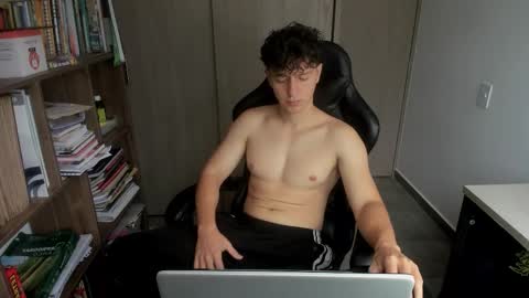 Snapshot of wolker_allan chatting on 02-02-26, 04:17 wolker_allan online show from 02-02-26, 04:17