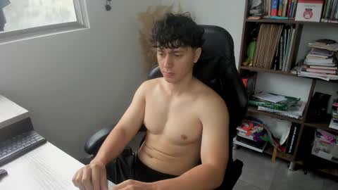 Snapshot of wolker_allan chatting on 02-06-26, 04:54 wolker_allan online show from 02-06-26, 04:54