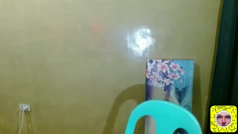 Snapshot of womanyoudream_xoxo chatting on 05-26-26, 03:02 MADEE XOXO online show from 05-26-26, 03:02