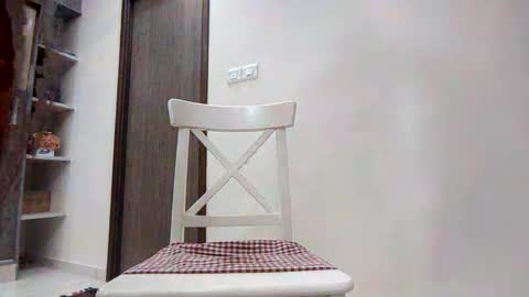 Snapshot of womb_raider_1 chatting on 12-13-24, 07:10 womb_raider_1 online show from 12-13-24, 07:10