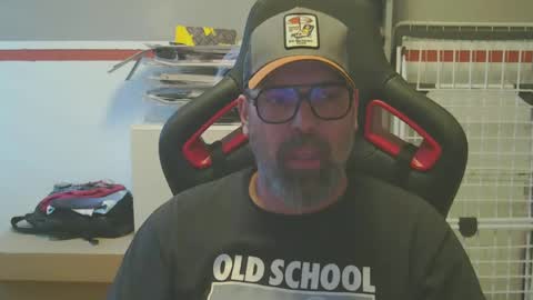 Snapshot of womenizzeer chatting on 03-11-25, 04:07 Adam online show from 03-11-25, 04:07