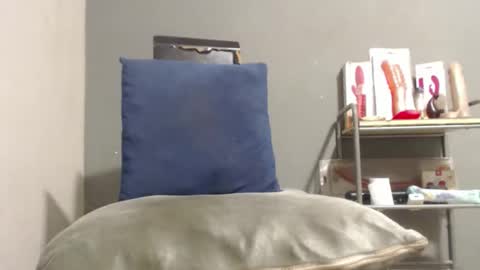 Snapshot of wonderfullight chatting on 01-17-26, 11:04 SHENIEL RODRIGUEZ online show from 01-17-26, 11:04