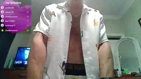 Snapshot of woodson5432 chatting on 09-23-25, 01:41 LongNThrobbn online show from 09-23-25, 01:41