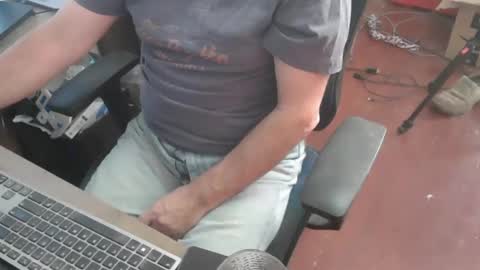 woodworker6473 online show from 01-13-26, 01:38