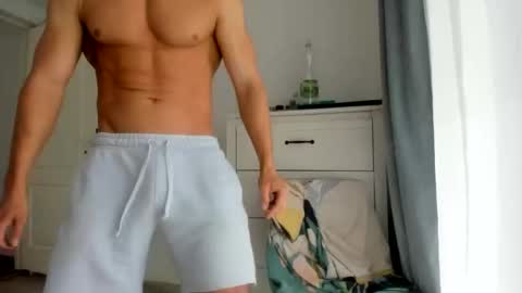 Wolfie online show from 06-04-26, 08:31