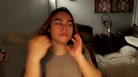 Snapshot of workingbabe41688 chatting on 10-26-25, 02:50 workingbabe41688 online show from 10-26-25, 02:50