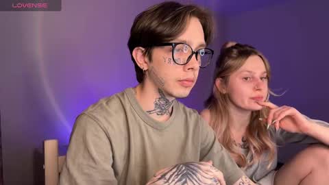 Snapshot of worldofllove chatting on 02-09-25, 08:56 Arnika and Simon online show from 02-09-25, 08:56