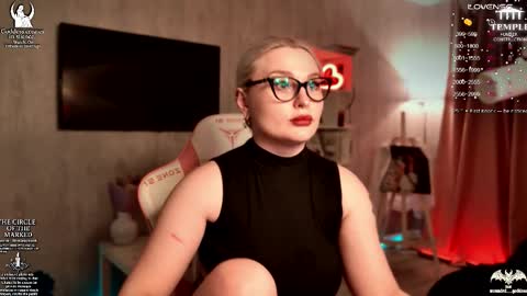 Goddess Sophy online show from 11-22-25, 06:07