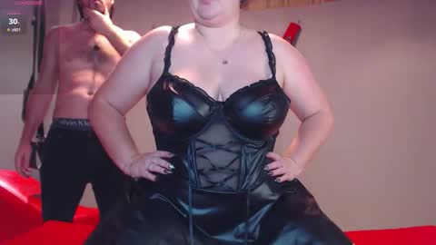 Snapshot of wow_its_kaitlyn chatting on 10-18-25, 09:54 Kaitlyn xx online show from 10-18-25, 09:54